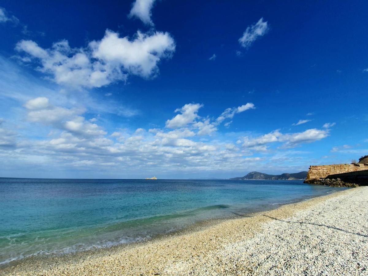 ポルトフェッラーイオLoft Vista Mare Elbaアパートメント エクステリア 写真